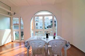 Apartment in Roses by the Beach