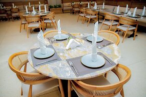 NEW AMAAN HOTEL