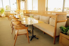 NEW AMAAN HOTEL