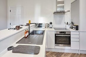 Host Stay Apartment 2 Upton House