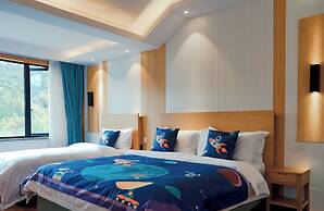 Nian hotel & resorts