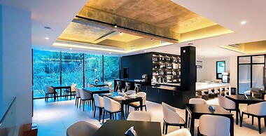 Nian hotel & resorts