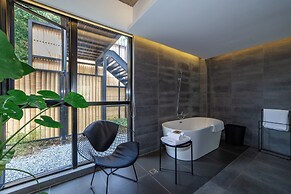 Nian hotel & resorts