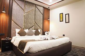 The Palatial Hotel