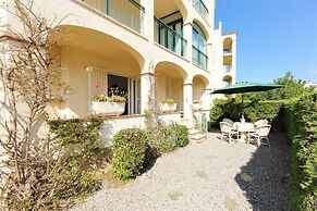 Apartment in Roses Near Sandy Beach