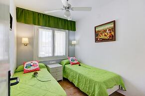 Apartment in Roses Near Sandy Beach