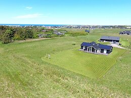 5 Star Holiday Home in Lokken