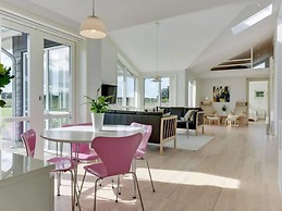 5 Star Holiday Home in Lokken