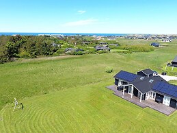 5 Star Holiday Home in Lokken