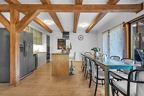 Villa in Dolni Branna With Sauna