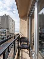 Beautiful Apartment With Lateral sea View