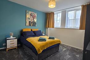 Northampton Cozy Apartment Retreat