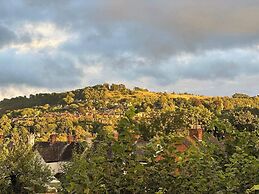 2br-sleeps6-parking-petsok-balcony-countryside