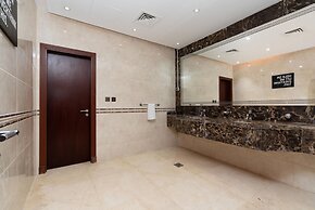 4BR Maid Penthouse w Pool and Jacuzzi