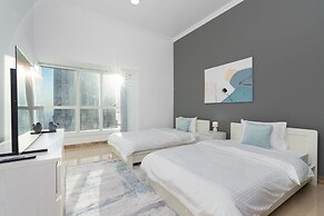 4BR Maid Penthouse w Pool and Jacuzzi