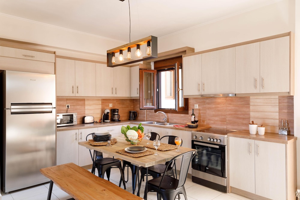 Oak Wood - Sea View Exclusive Maisonette