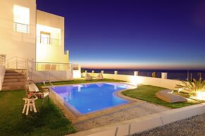 Peach- Sea View Exclusive Maisonette