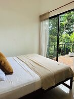Maze Lodge