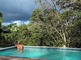 Maze Lodge