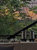 Maze Lodge