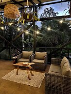 Maze Lodge