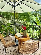 Maze Lodge