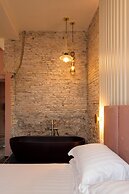 Colonna Collection