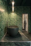 Colonna Collection