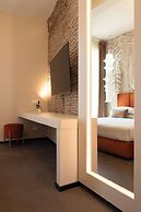 Colonna Collection
