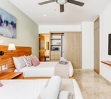 Luxe Apartments near famous 5th Ave