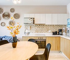 Luxe Apartments near famous 5th Ave
