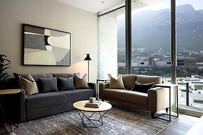 Modern Apts w Pool & Mountain View