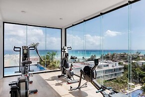 Ocean view Rooftop Studios with Pool