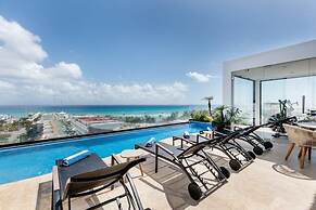 Ocean view Rooftop Studios with Pool