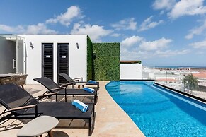 Ocean view Rooftop Studios with Pool