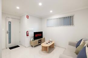 Smart Suites Self Check-in Apartments - 31 Freney