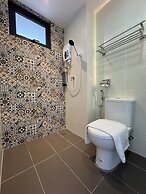Maca Hotel by Sky Hive