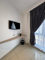 Maca Hotel by Sky Hive