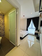 Maca Hotel by Sky Hive