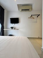 Maca Hotel by Sky Hive