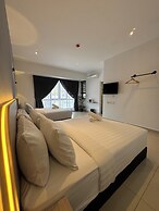 Maca Hotel by Sky Hive