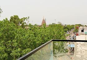 Triveni Gest House
