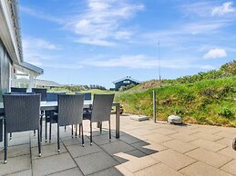 5 Star Holiday Home in Lokken