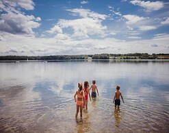 Lakeside Stay With Sauna