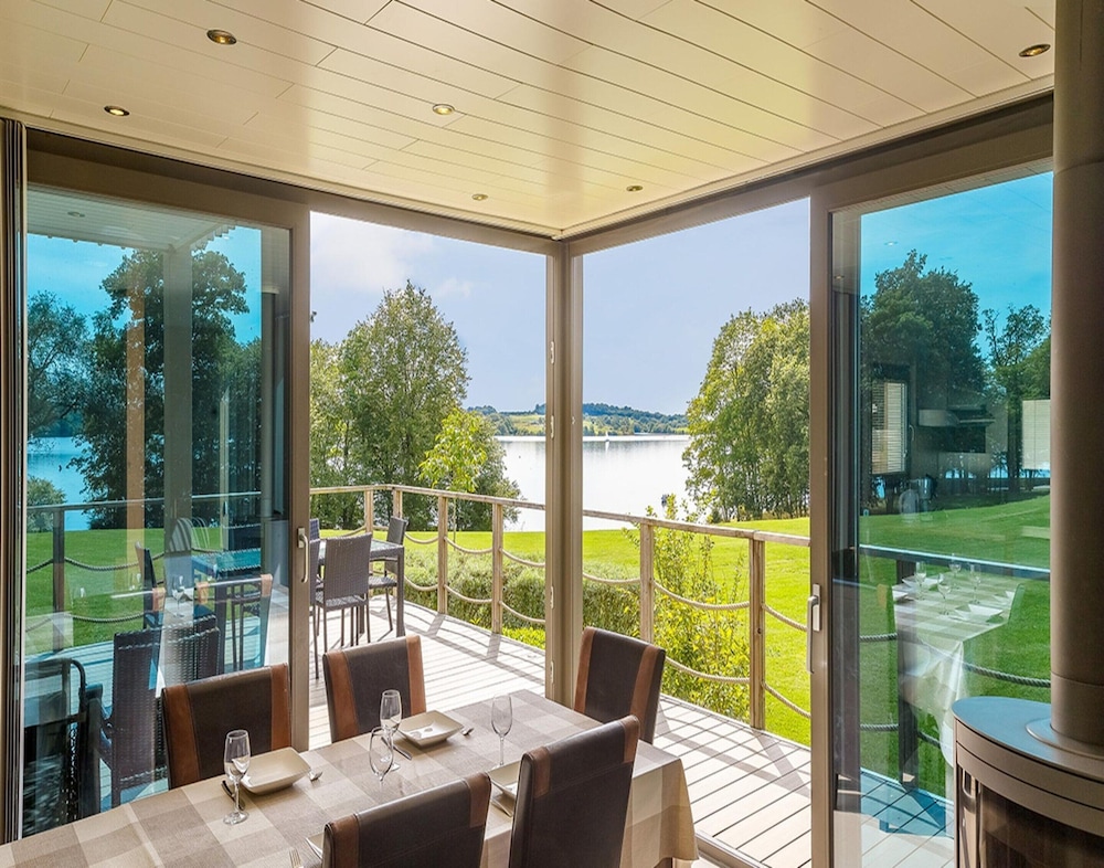 Lakeside Stay With Sauna