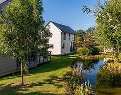 Lakeside Stay With Sauna