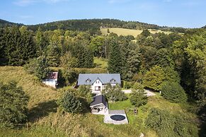 Villa in Mlade Buky Near Giant Mountains
