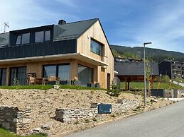 Apartment in Cerny Dul With Terrace