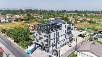 Nest Suites