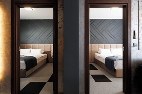 Nest Suites